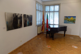 Изложба на Македонското учество во Меѓународната ликовна колонија во Созопол - Солеј (фотографија)