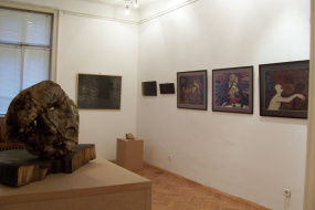 Изложба на осуммина македонски уметници от Р. Македония (снимка)
